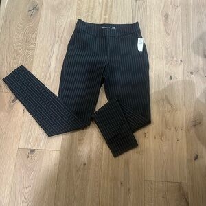 *NWT* Old Navy Soft Brushed - Twill Pixi Pant - Charcoal Pinstripe